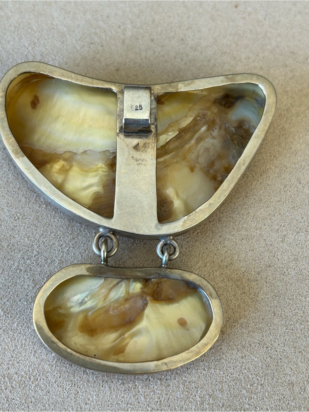 Natural Mother-of-Pearl Silver-Tone Pendant set in 925 Sterling - Picture 6 of 7